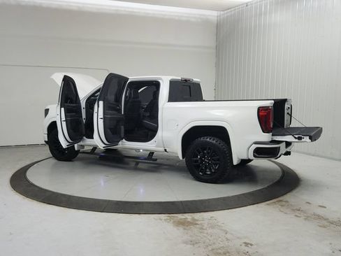 Used 2023 GMC Sierra 1500 AT4X AWD/4WD image 14