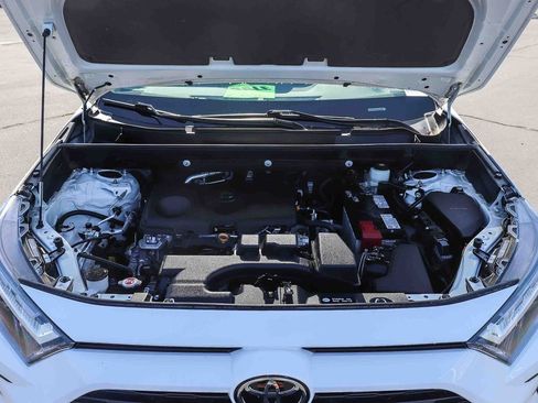Used 2024 Toyota RAV4 XLE FWD image 28
