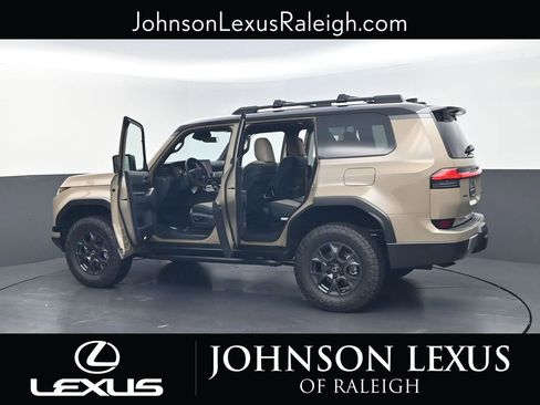 New 2026 Lexus GX 550 image 38