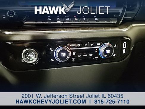 Used 2023 Chevrolet Silverado 1500 LT AWD/4WD image 18