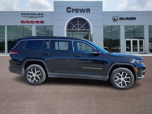 Used 2024 Jeep Grand Cherokee L Limited w/ Luxury Tech Group II AWD/4WD image 7