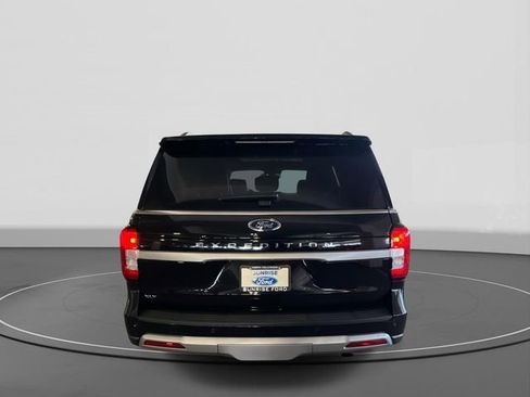 Used 2024 Ford Expedition XLT image 6