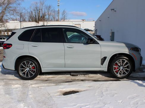 New 2026 BMW X5 M60i w/ Climate Comfort Package image 29