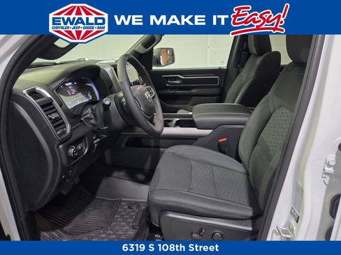New 2026 RAM 1500 Big Horn AWD/4WD image 12