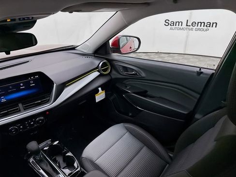New 2026 Chevrolet Trax LT w/ Driver Confidence Package image 24