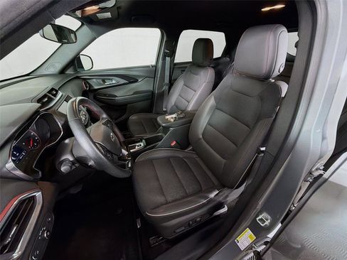 Used 2023 Chevrolet TrailBlazer RS image 11