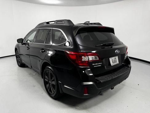 Used 2019 Subaru Outback 2.5i Limited w/ Popular Package #2 AWD/4WD image 5