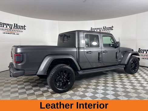 Used 2021 Jeep Gladiator Overland image 5