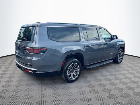 Used 2023 Jeep Wagoneer L Series II AWD/4WD image 8