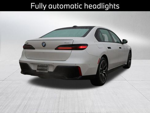 New 2026 BMW 740i xDrive w/ Executive Package AWD/4WD image 22