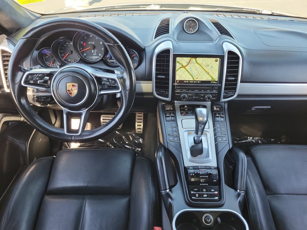 Used 2016 Porsche Cayenne GTS AWD/4WD image 4