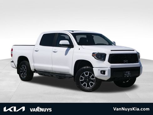 Used 2019 Toyota Tundra Limited w/ Limited Premium Package AWD/4WD image 1