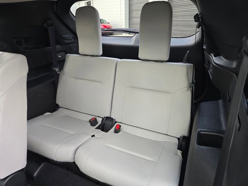 Used 2025 Mitsubishi Outlander SEL FWD image 43