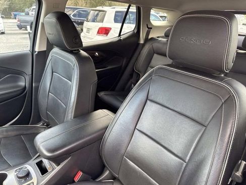 Used 2019 GMC Terrain Denali w/ Driver Alert Package II image 11