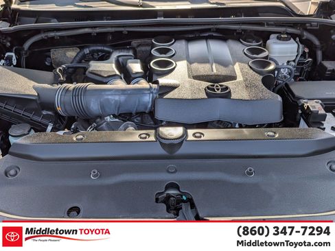 Certified 2024 Toyota 4Runner SR5 AWD/4WD image 38