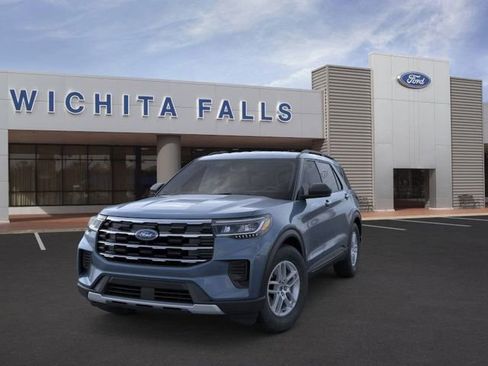 New 2026 Ford Explorer Active image 2