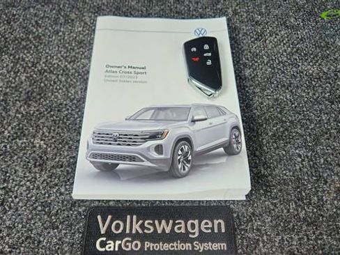 Used 2024 Volkswagen Atlas Cross Sport SE w/ Black Wheel Package image 56