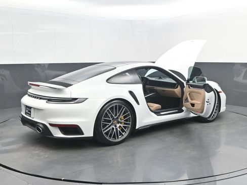 Certified 2024 Porsche 911 Turbo AWD/4WD image 42