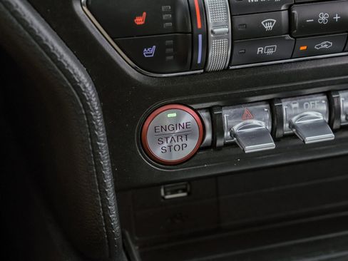 Used 2022 Ford Mustang Premium image 21