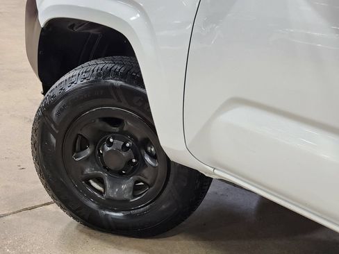 Used 2020 Toyota Tacoma SR RWD image 23