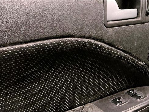 Used 2009 Ford Mustang Premium image 23