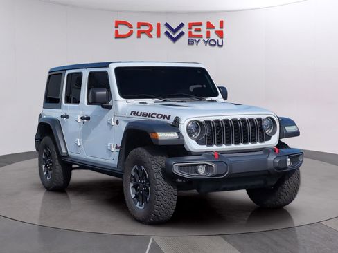 Used 2024 Jeep Wrangler Unlimited Rubicon image 7