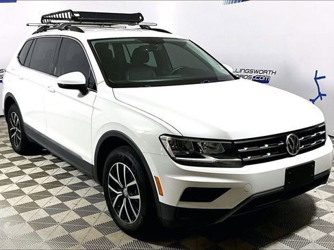 Used 2021 Volkswagen Tiguan SE FWD image 3