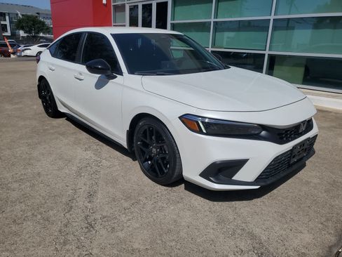 Used 2023 Honda Civic Sport image 17