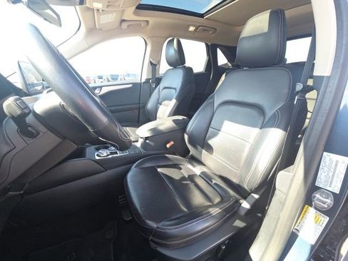 Used 2020 Ford Escape SE Sport image 26