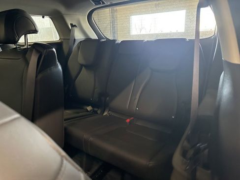 New 2026 Kia Carnival EX FWD image 19