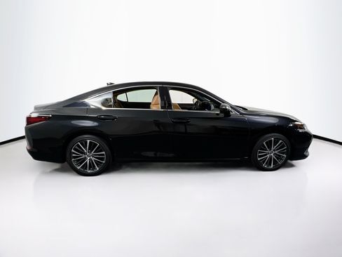 Used 2023 Lexus ES 350 w/ Premium Package FWD image 4