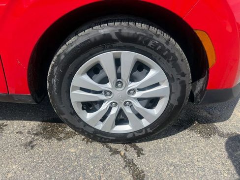 Certified 2024 Kia Soul LX FWD image 14