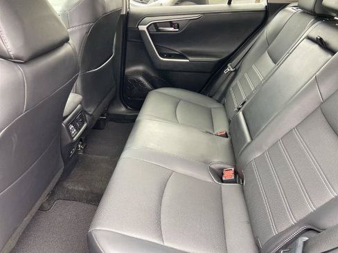 Used 2022 Toyota RAV4 Limited FWD image 21