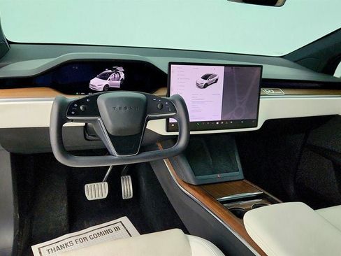 Used 2022 Tesla Model X AWD w/ Falcon Wing Doors & Pan image 11