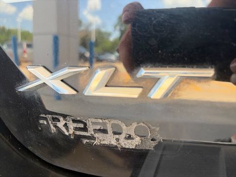 Used 2023 Ford Explorer XLT w/ Equipment Group 202A RWD image 32