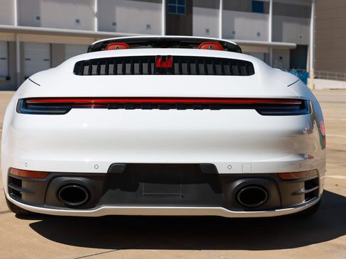 Used 2020 Porsche 911 Carrera S w/ Sport Package image 9