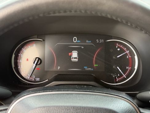 Used 2019 Toyota RAV4 Limited w/ Cold Weather Package FWD image 9