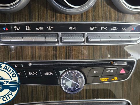 Used 2018 Mercedes-Benz C 300 4MATIC Sedan image 15