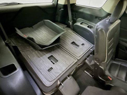 Used 2019 GMC Acadia Denali w/ Technology Package FWD image 29