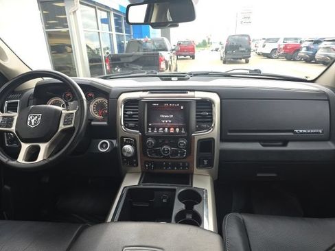 Used 2015 RAM 1500 Laramie w/ Convenience Group AWD/4WD image 8