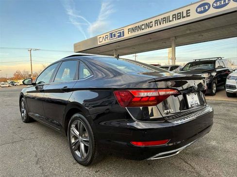 Used 2019 Volkswagen Jetta R-Line w/ R-Line Cold Weather Package image 9