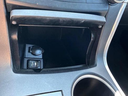 Used 2015 Toyota Camry SE FWD image 24