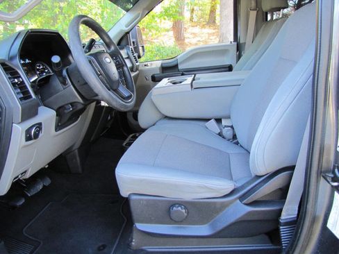 Used 2019 Ford F250 XL w/ STX Appearance Package image 12