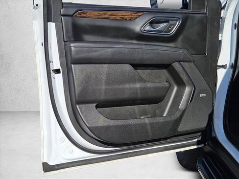 Used 2023 Chevrolet Tahoe Premier image 9