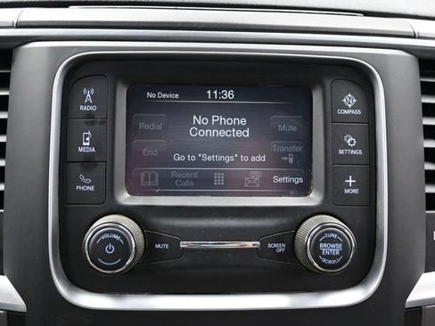 Used 2022 RAM 1500 Classic SLT AWD/4WD image 32