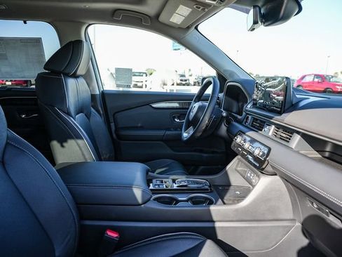 New 2025 Honda Pilot Elite image 9