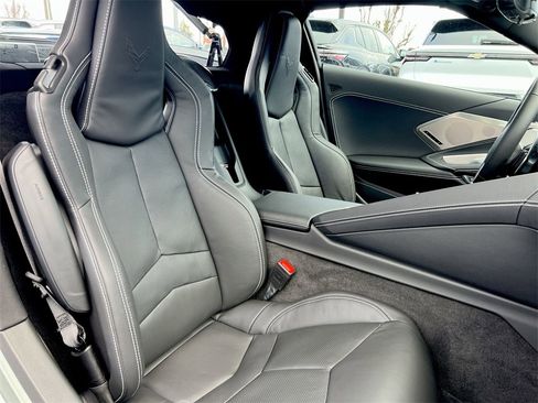 Used 2023 Chevrolet Corvette Stingray Preferred Cpe w/ Z51 Performance Package image 22