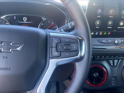 Used 2025 Chevrolet Blazer RS FWD image 24