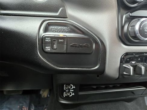 Used 2024 RAM 2500 Big Horn image 18