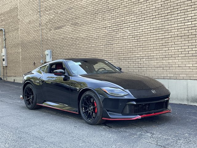 New 2027 Nissan Z NISMO w/ Essentials Package (NISMO) RWD image 2